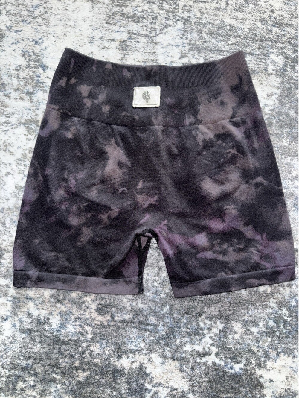 Darc Sport SHE 377/500 Womens Medium Tie Dye Biker Shorts Purple Black